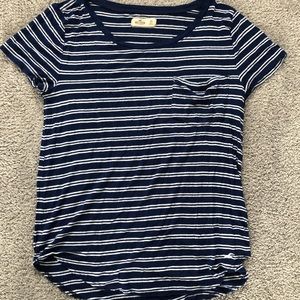 Hollister T-Shirt